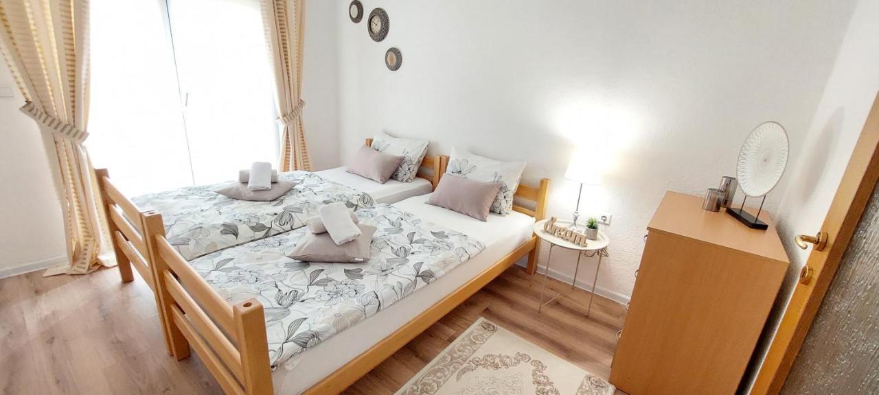 Mb Deluxe Apartment Високо Экстерьер фото
